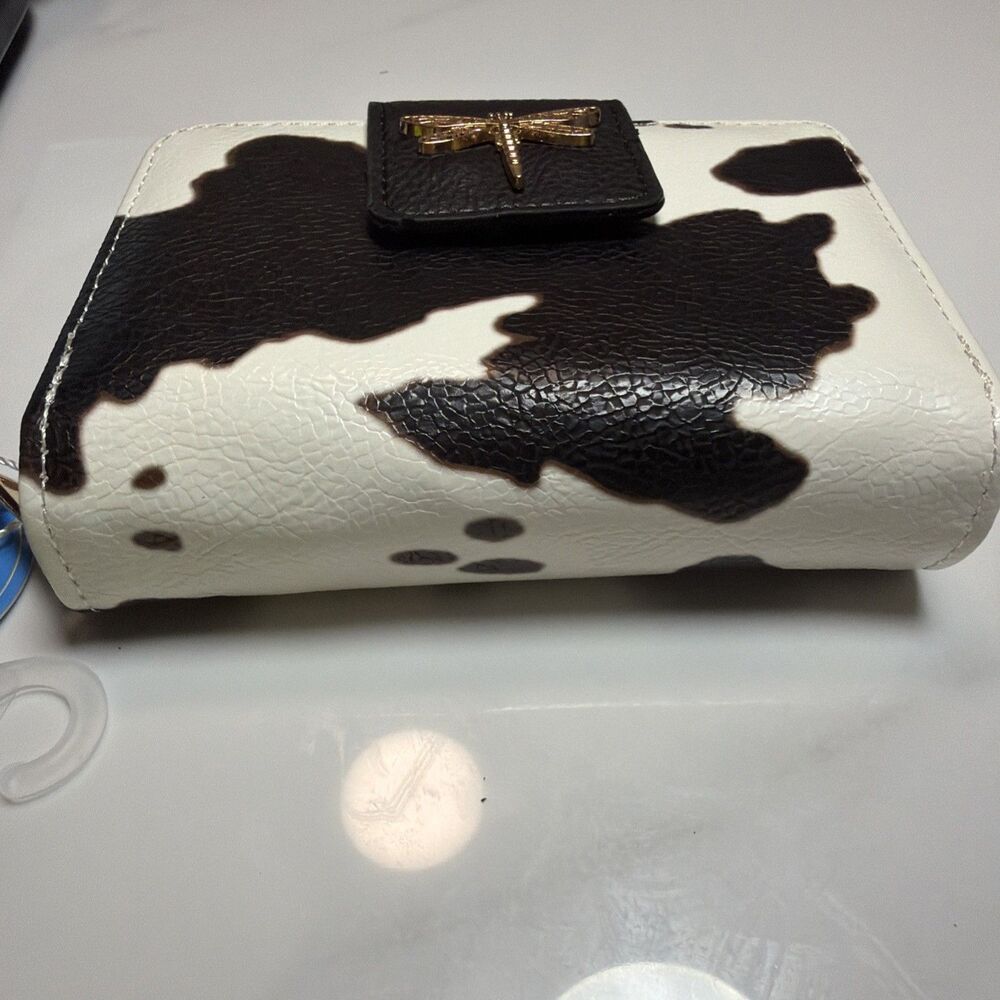 Chic Cowgirl Rodeo Cow Print Wallet NWT Gold Dragonfly Zip Around Bifold - Picture 9 of 9